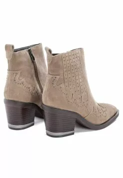 Alma en Pena BEGONIA - Boots à talons Prix Distinctifs bottines carré femme 8 Alma en Pena BEGONIA - Boots à talons Prix Distinctifs bottines carré femme -Alma en Pena Soldes 061a7599eb214fa1a61523d1eabb1842