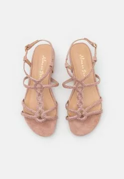 Alma en Pena Sandales compensées Prix Incroyables sandales et nu-pieds ouvert femme 14 Alma en Pena Sandales compensées Prix Incroyables sandales et nu-pieds ouvert femme -Alma en Pena Soldes 18b79a71b73d4f538bd2f13c97fa5374