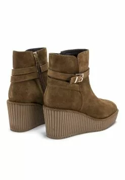 Réduction Alma en Pena Bottines compensées rond femme -Alma en Pena Soldes 34140c3781114e70a40322f6a7d77456