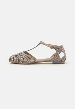 Alma en Pena Sandales Qualité Supérieure sandales et nu-pieds rond femme 15 Alma en Pena Sandales Qualité Supérieure sandales et nu-pieds rond femme -Alma en Pena Soldes 751c628da0b34badad164220a90f5ea2