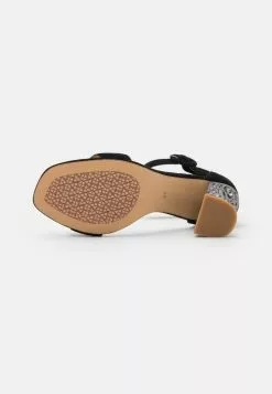 Alma en Pena Prix Préférentiel Sandales sandales et nu-pieds ouvert femme -Alma en Pena Soldes d47b94fbb25b4a7abdc76c7aea7a3f52